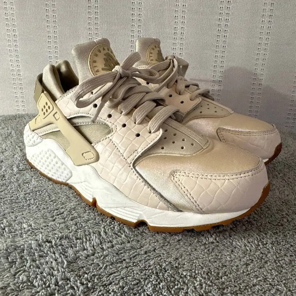 Nike Air Huarache Run Premium 'Oatmeal' Women's Sneakers